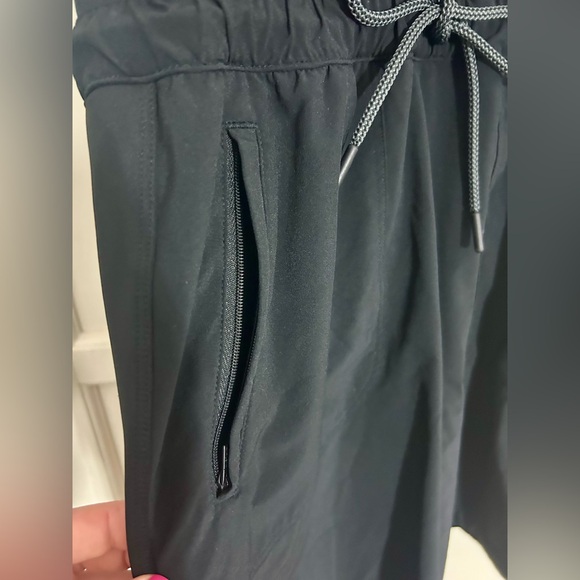 Black athleta romper size 0. - Picture 5 of 7